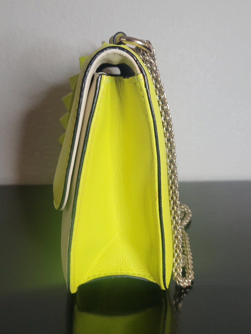 Valentino Garavani Glam Lock flap shoulder bag - Picture 6 of 15